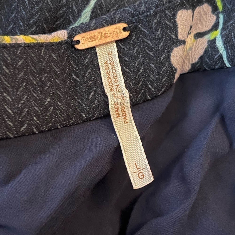 FREE PEOPLE Blue Floral V-Neck Short Sleeve Button Front Midi Dress Large - Picture 14 of 14